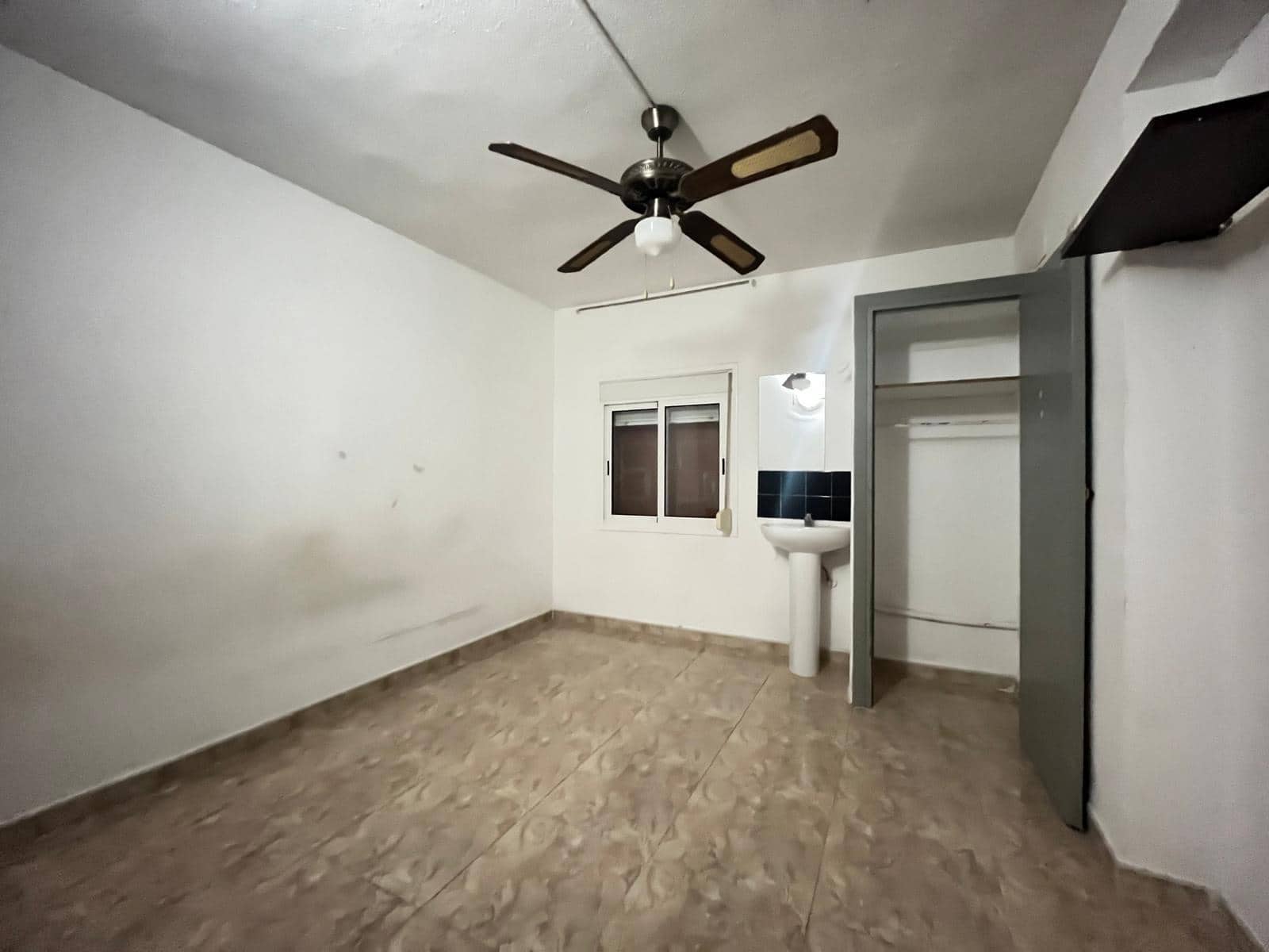 Erhverv til salg i Tarragona by - € 398.000 (Ref: 9106509)