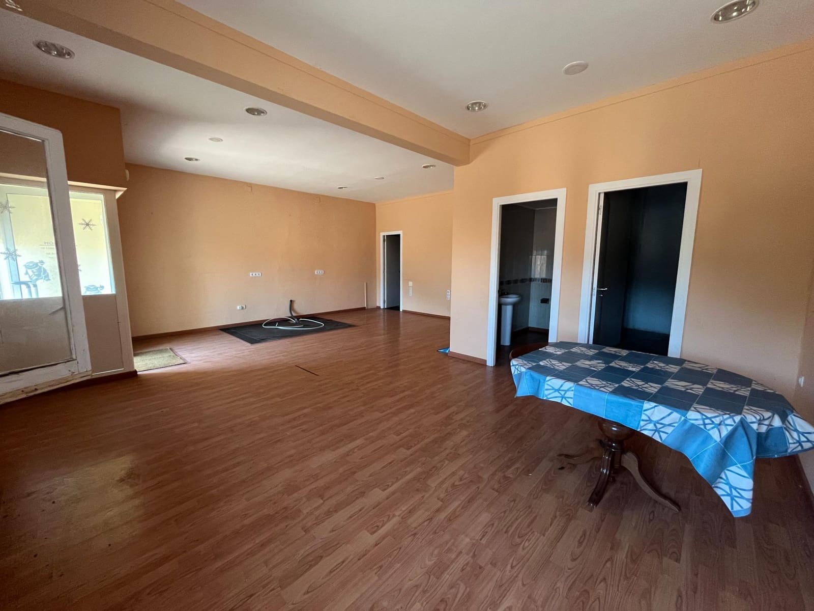 3 soverom Finca/Herregård til salgs i La Torre de Claramunt med garasje - € 170 000 (Ref: 9152139)