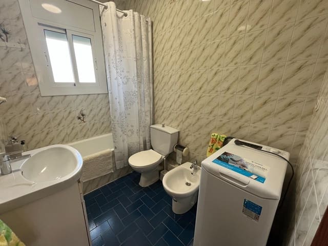 3 slaapkamer Finca/Landhuis te koop in La Torre de Claramunt met garage - € 170.000 (Ref: 9152139)