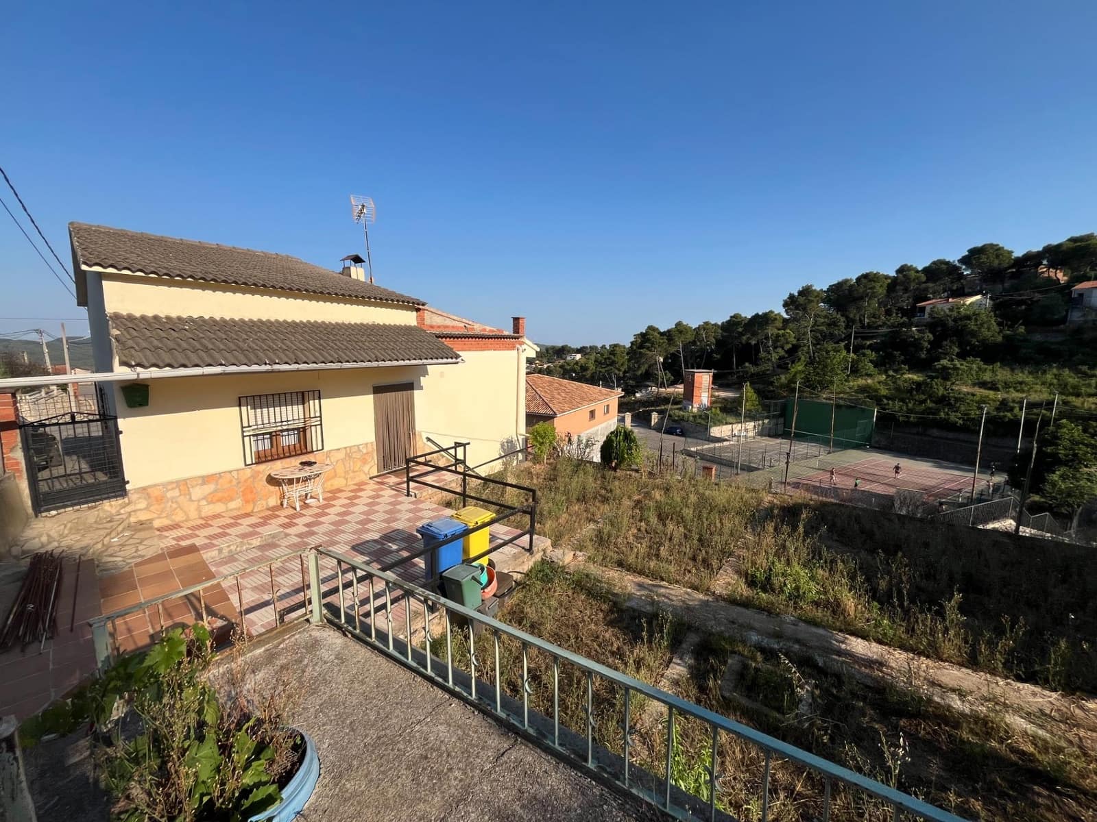3 soverom Finca/Herregård til salgs i La Torre de Claramunt med garasje - € 170 000 (Ref: 9152139)