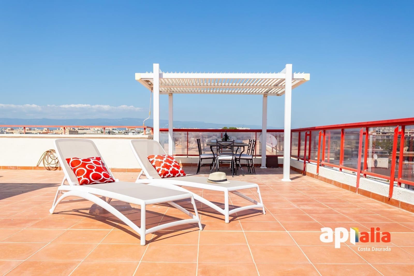 2 soverom Penthouse til salgs i Salou - € 280 000 (Ref: 9193780)