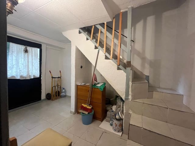 2 bedroom Townhouse for sale in Valls - € 45,000 (Ref: 9206419)