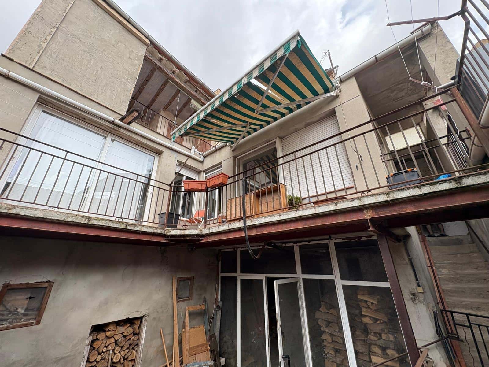 Casa de 10 habitaciones en Santa Coloma de Queralt en venta con garaje - 290.000 € (Ref: 9236415)