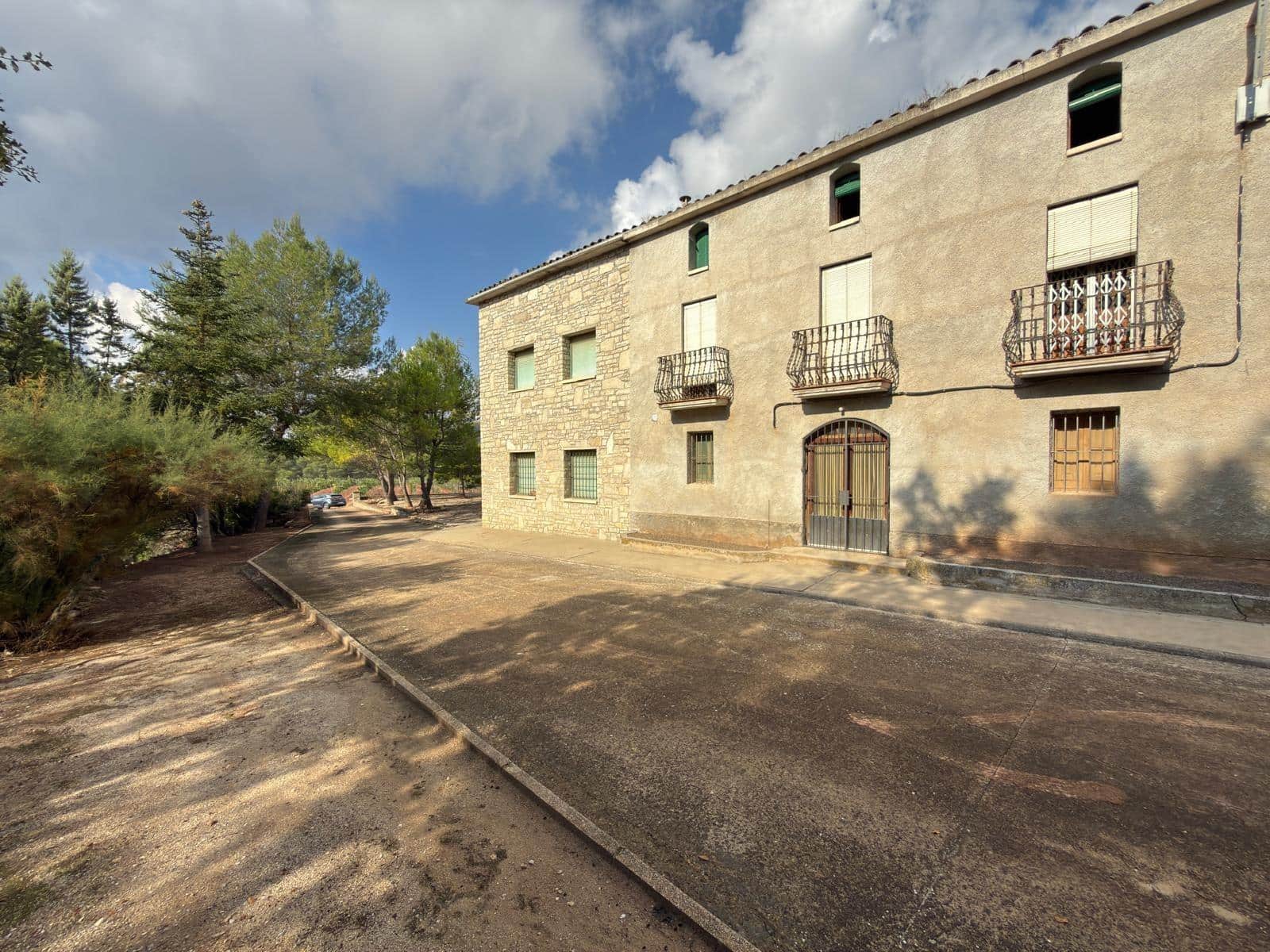 10 chambre Finca/Maison de Campagne à vendre à Santa Maria de Miralles avec piscine - 336 000 € (Ref: 9242874)