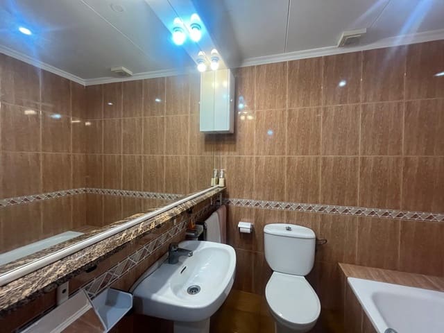 4 soverom Rekkehus til salgs i Sant Sadurní d'Anoia med garasje - € 350 000 (Ref: 9242875)