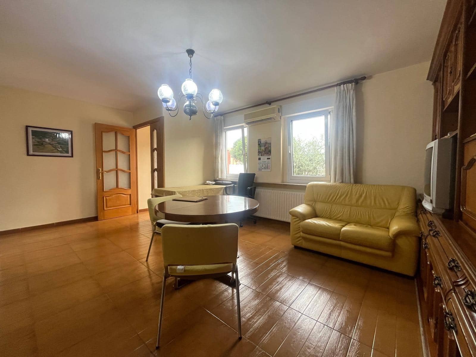 4 soveværelse Rækkehus til salg i Sant Sadurni d'Anoia med garage - € 350.000 (Ref: 9242875)