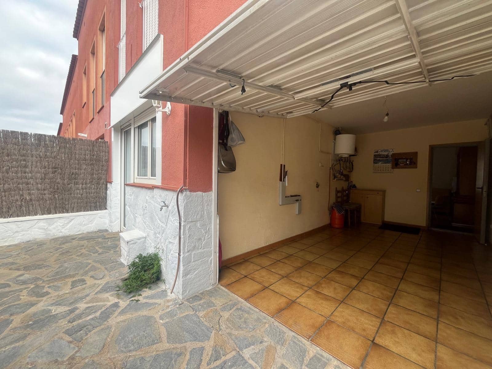 4 soveværelse Rækkehus til salg i Sant Sadurni d'Anoia med garage - € 350.000 (Ref: 9242875)
