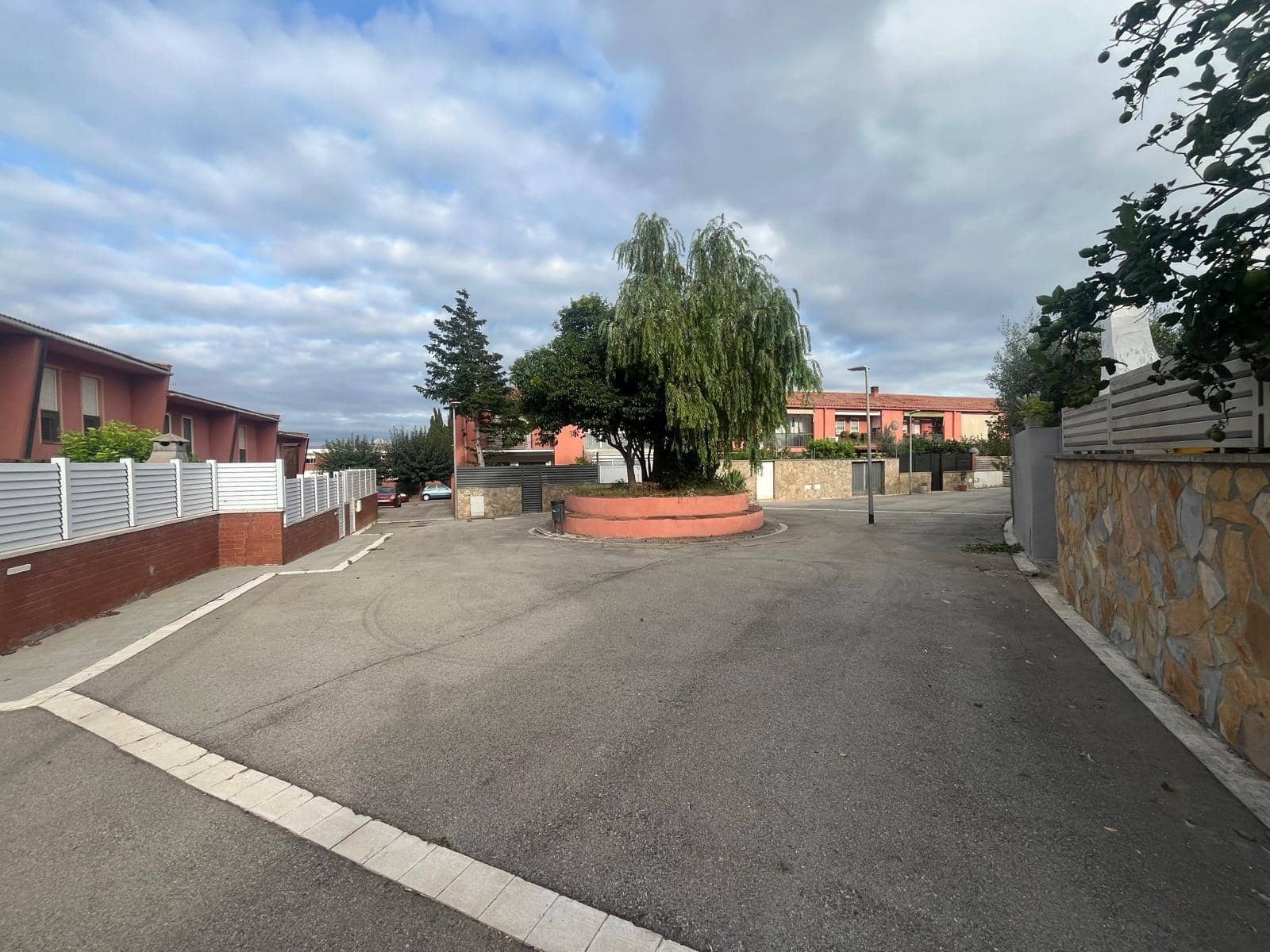 4 soveværelse Rækkehus til salg i Sant Sadurni d'Anoia med garage - € 350.000 (Ref: 9242875)