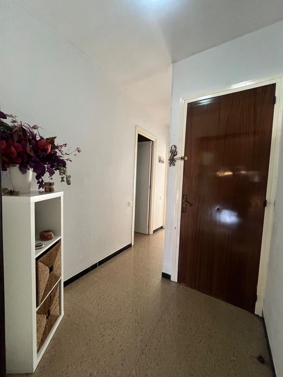 4 makuuhuone Omakotitalo myytävänä paikassa Terrassa mukana 
autotalli - 410 000 € (Ref: 9248180)