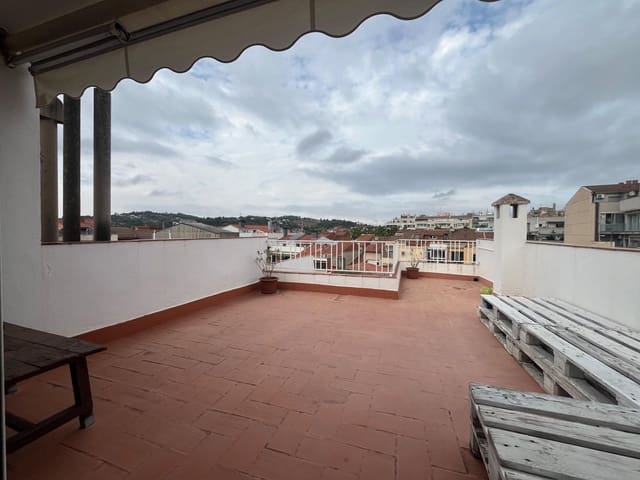 4 makuuhuone Omakotitalo myytävänä paikassa Terrassa mukana 
autotalli - 410 000 € (Ref: 9248180)