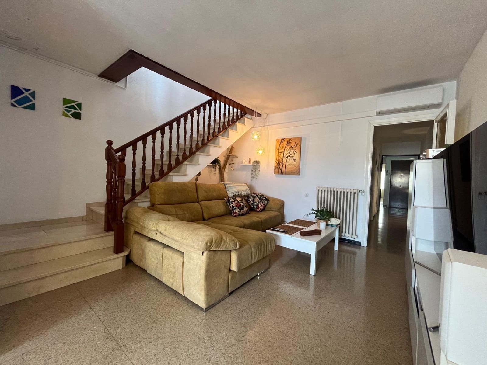 4 makuuhuone Omakotitalo myytävänä paikassa Terrassa mukana 
autotalli - 410 000 € (Ref: 9248180)