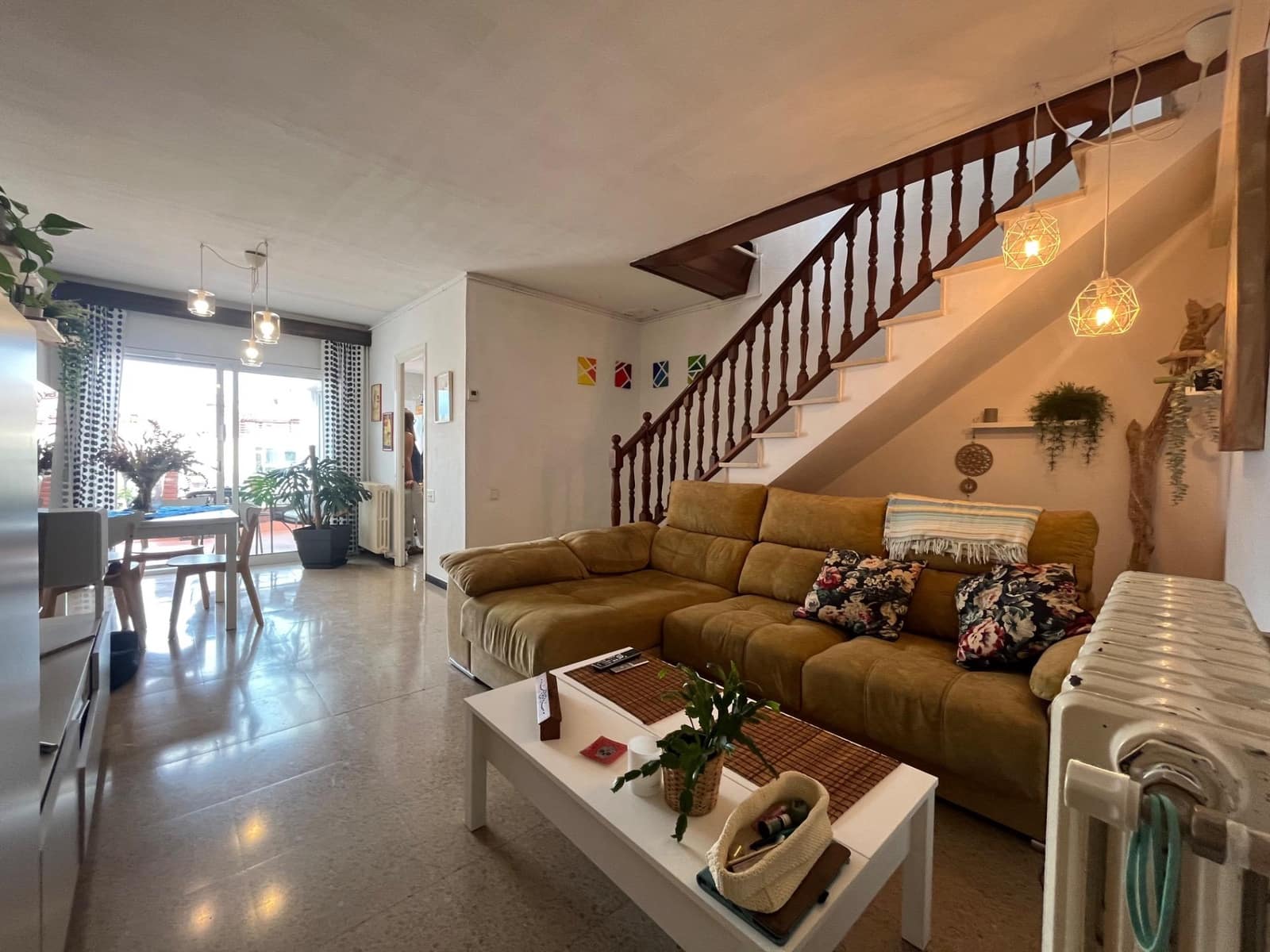 4 makuuhuone Omakotitalo myytävänä paikassa Terrassa mukana 
autotalli - 410 000 € (Ref: 9248180)