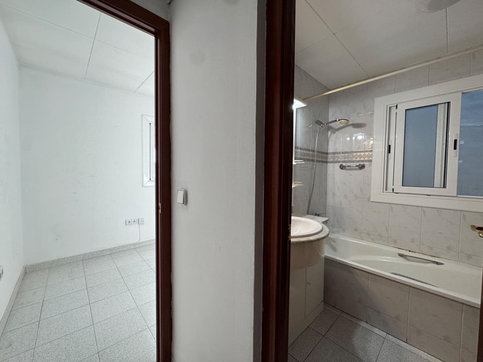 4 soverom Hus til salgs i Terrassa med garasje - € 398 000 (Ref: 9248180)