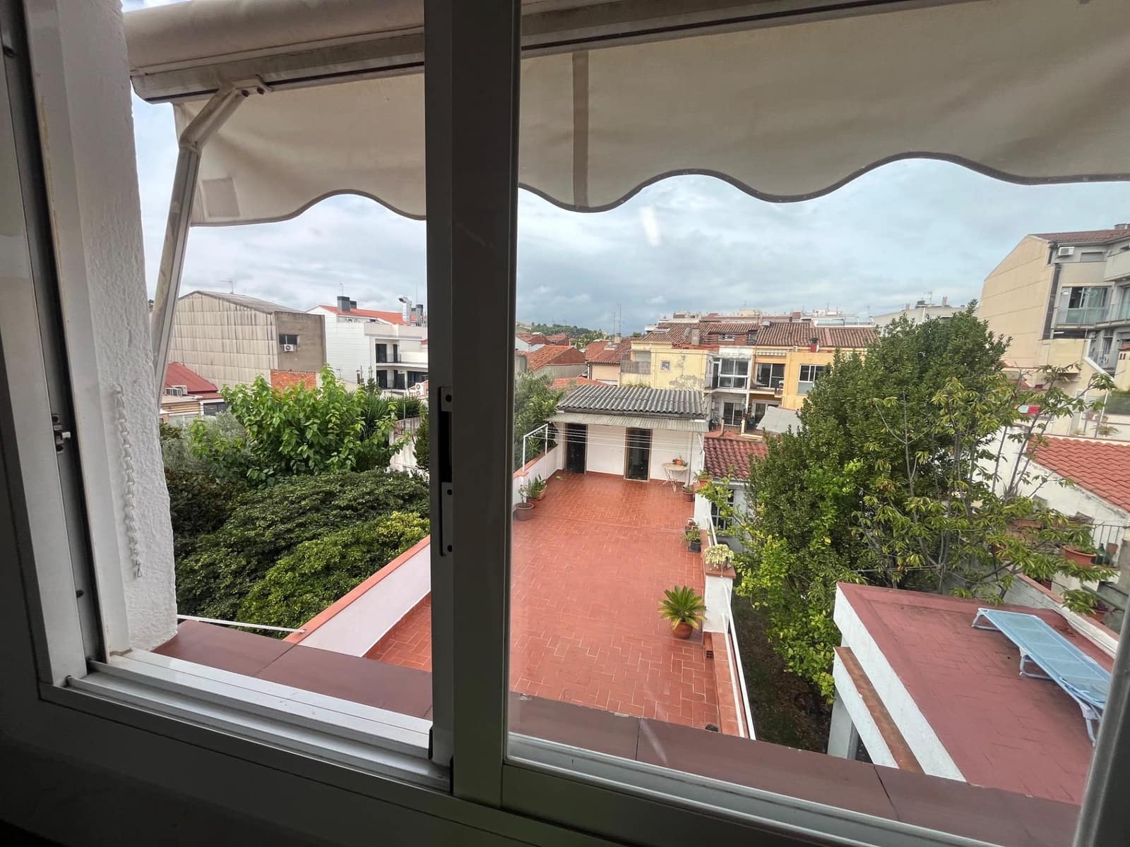 4 soverom Hus til salgs i Terrassa med garasje - € 398 000 (Ref: 9248180)