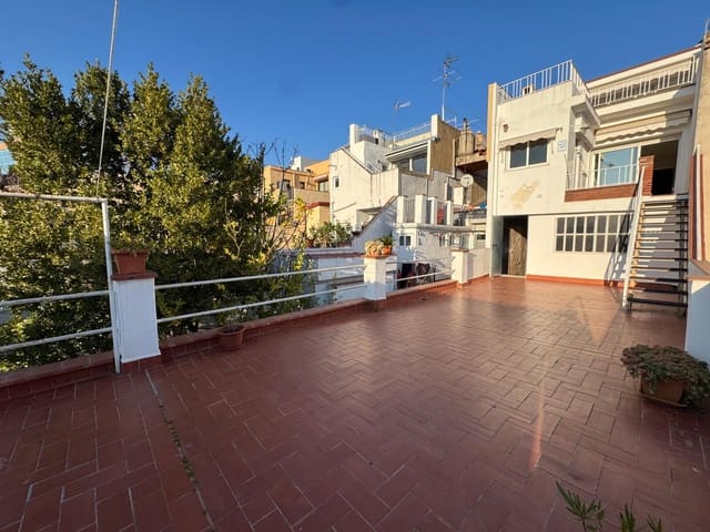 4 slaapkamer Huis te koop in Terrassa met garage - € 398.000 (Ref: 9248180)