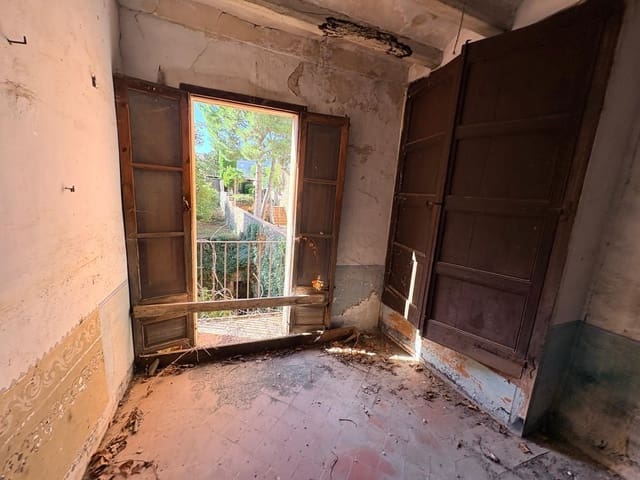 Huis te koop in Santa Coloma de Queralt met garage - € 105.000 (Ref: 9264508)