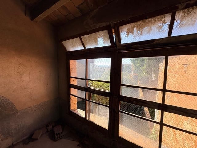 Casa em Banda para venda em Santa Coloma de Queralt com garagem - 105 000 € (Ref: 9264508)