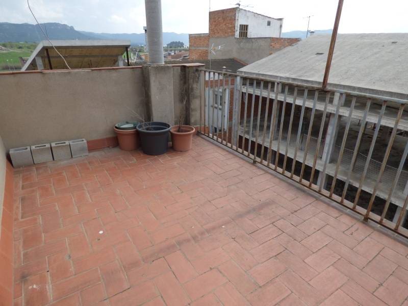 2 bedroom Flat for sale in Odena with garage - € 220,000 (Ref: 9276330)