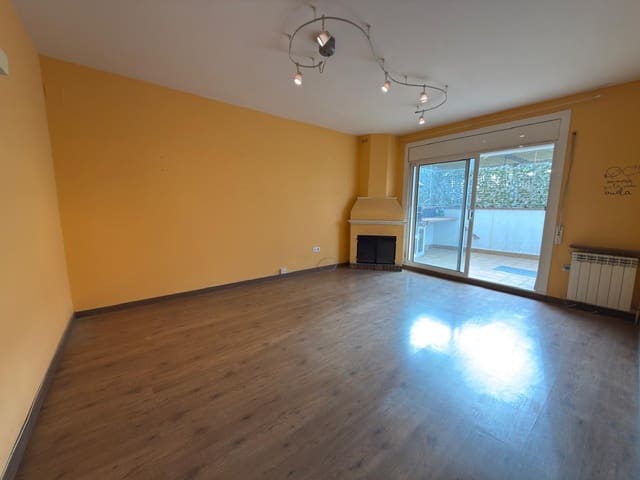 2 soverom Leilighet til salgs i Odena med garasje - € 220 000 (Ref: 9276330)