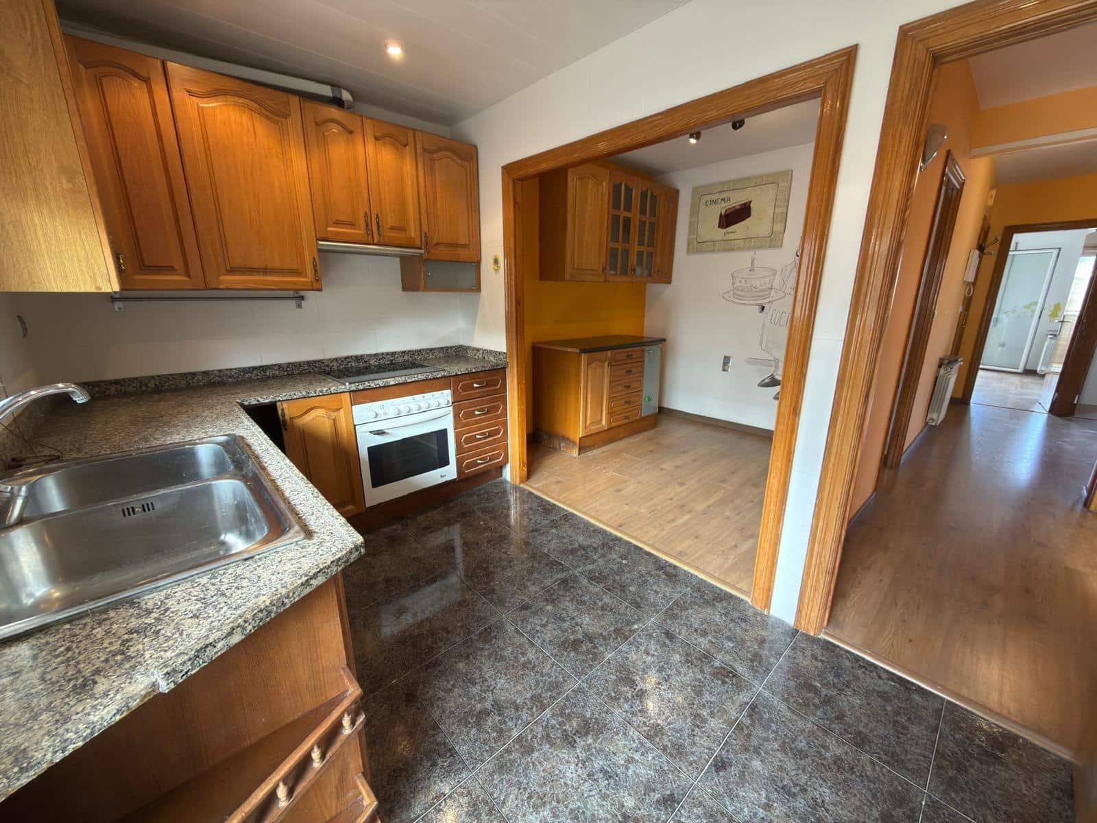 2 bedroom Flat for sale in Odena with garage - € 220,000 (Ref: 9276330)