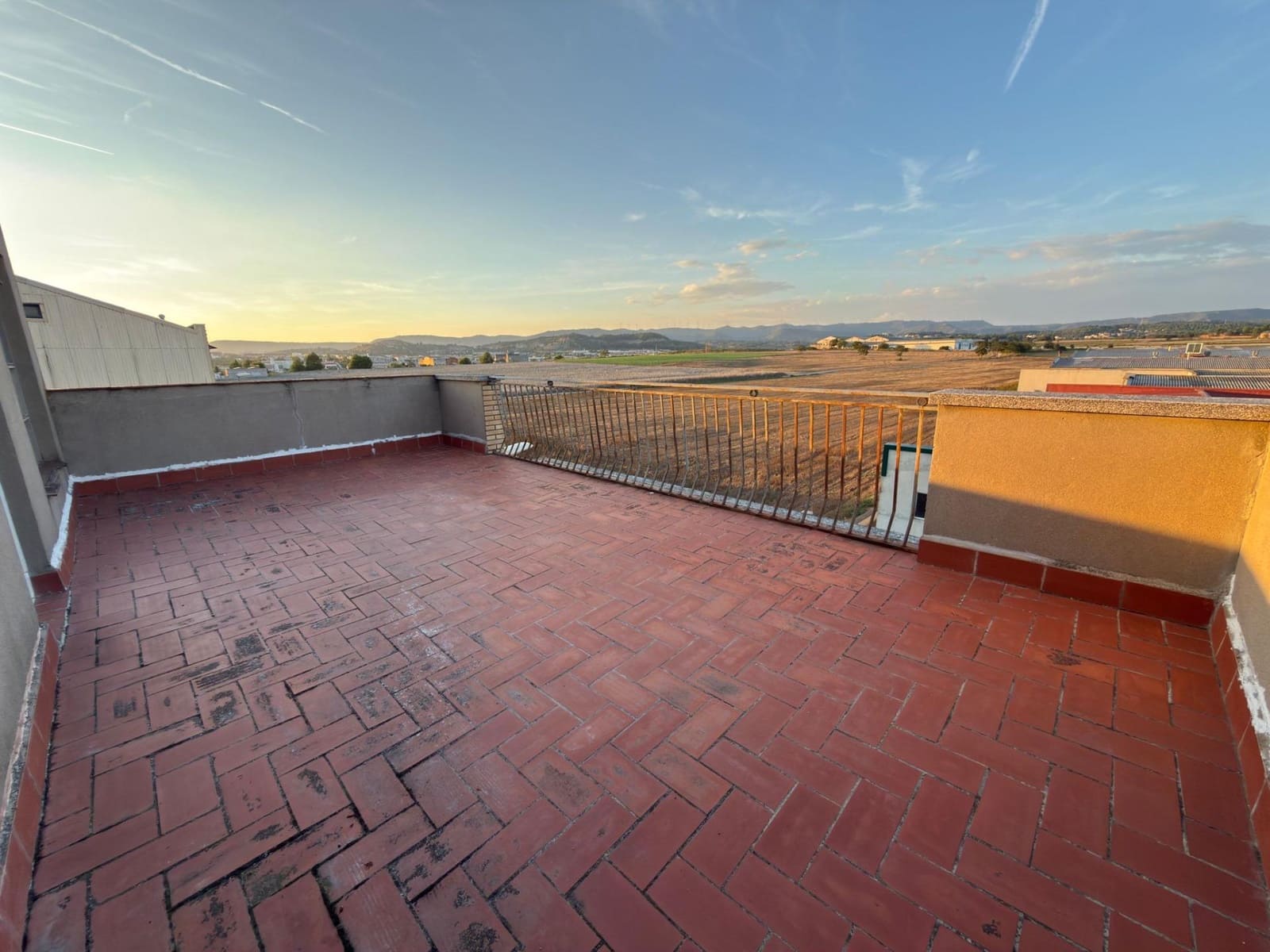 2 bedroom Flat for sale in Odena with garage - € 220,000 (Ref: 9276330)