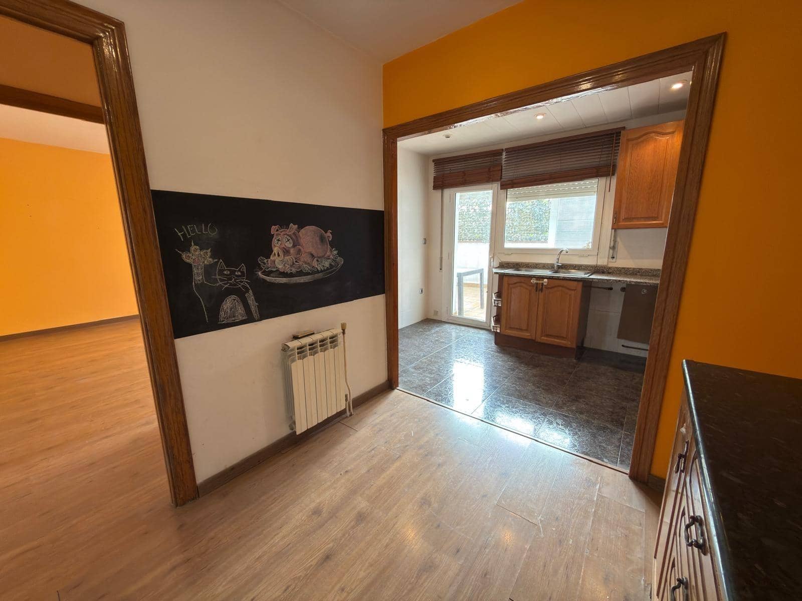 2 slaapkamer Flat te koop in Odena met garage - € 220.000 (Ref: 9276330)