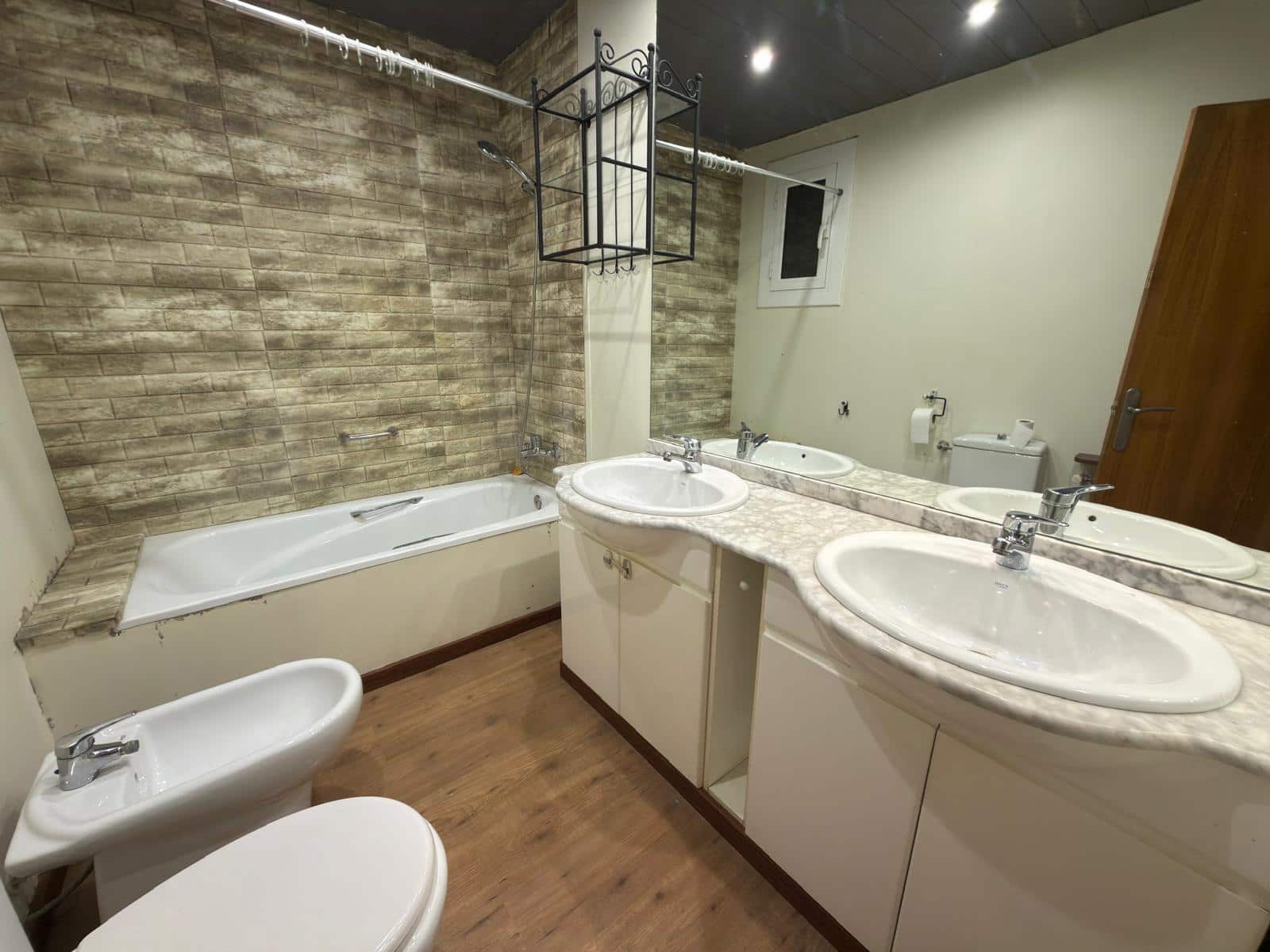 2 slaapkamer Flat te koop in Odena met garage - € 220.000 (Ref: 9276330)