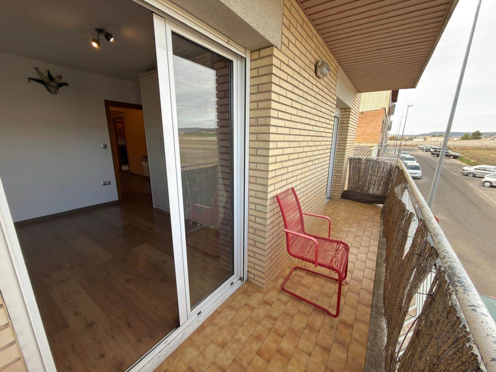 2 slaapkamer Flat te koop in Odena met garage - € 220.000 (Ref: 9276330)