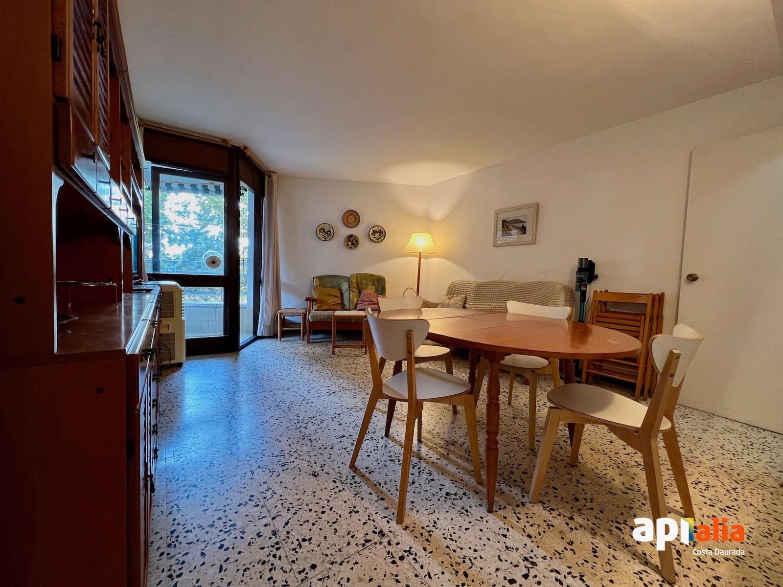 3 slaapkamer Flat te koop in Salou met zwembad - € 140.000 (Ref: 9294393)