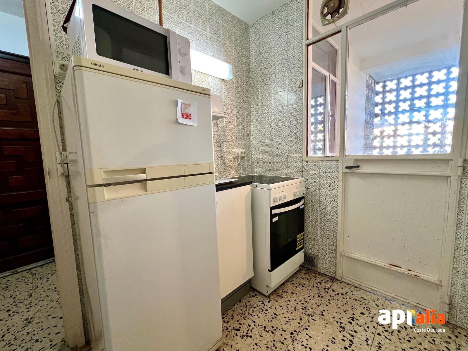 3 slaapkamer Flat te koop in Salou met zwembad - € 140.000 (Ref: 9294393)