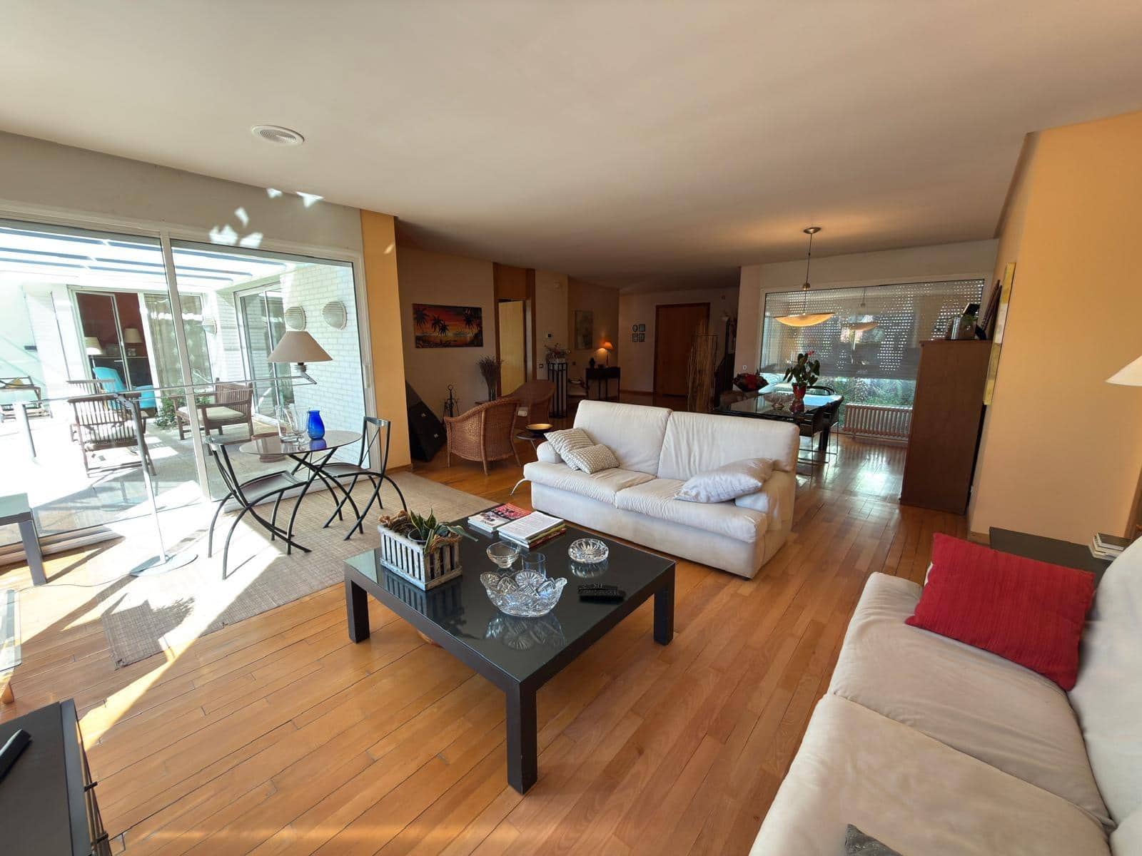 6 soveværelse Villa til salg i Igualada med swimmingpool garage - € 655.000 (Ref: 9305176)