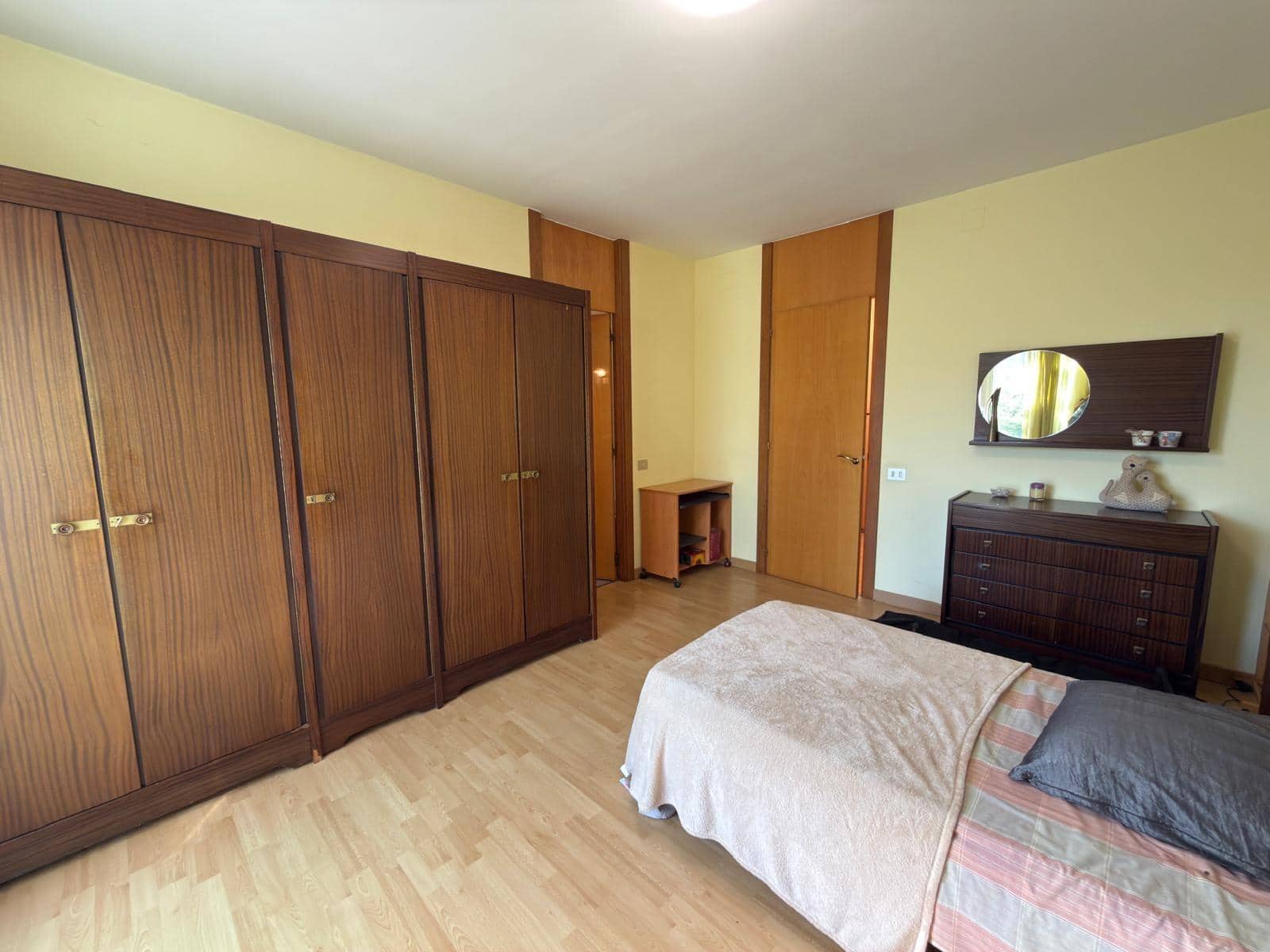 6 soveværelse Villa til salg i Igualada med swimmingpool garage - € 655.000 (Ref: 9305176)