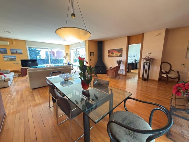 6 soveværelse Villa til salg i Igualada med swimmingpool garage - € 655.000 (Ref: 9305176)