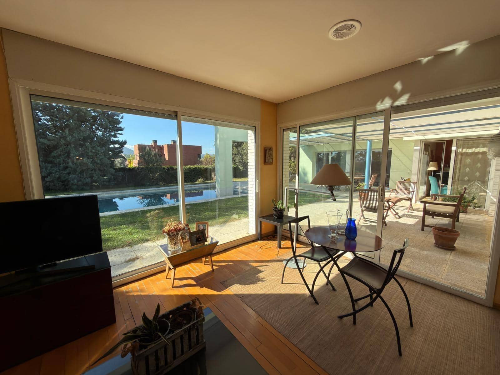 6 soveværelse Villa til salg i Igualada med swimmingpool garage - € 655.000 (Ref: 9305176)