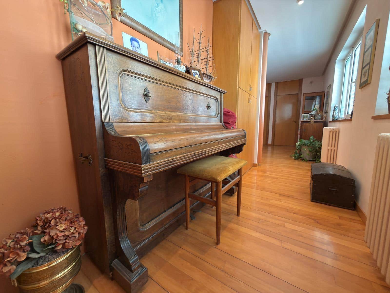 6 soveværelse Villa til salg i Igualada med swimmingpool garage - € 655.000 (Ref: 9305176)