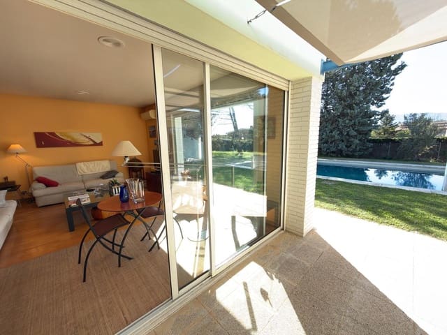 6 soverom Villa til salgs i Igualada med svømmebasseng garasje - € 655 000 (Ref: 9305176)