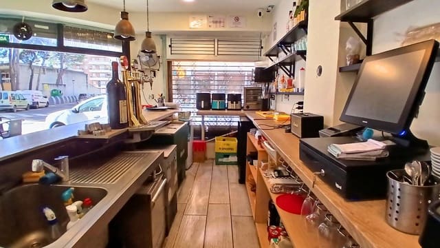 Bedrift til salgs i Salou - € 145 000 (Ref: 9308509)