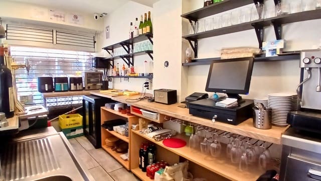 Bedrift til salgs i Salou - € 145 000 (Ref: 9308509)