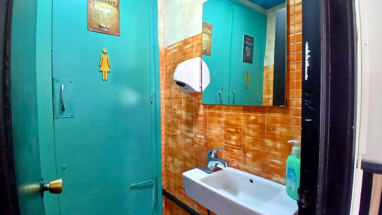 Bedrijf te koop in Salou - € 142.000 (Ref: 9308509)