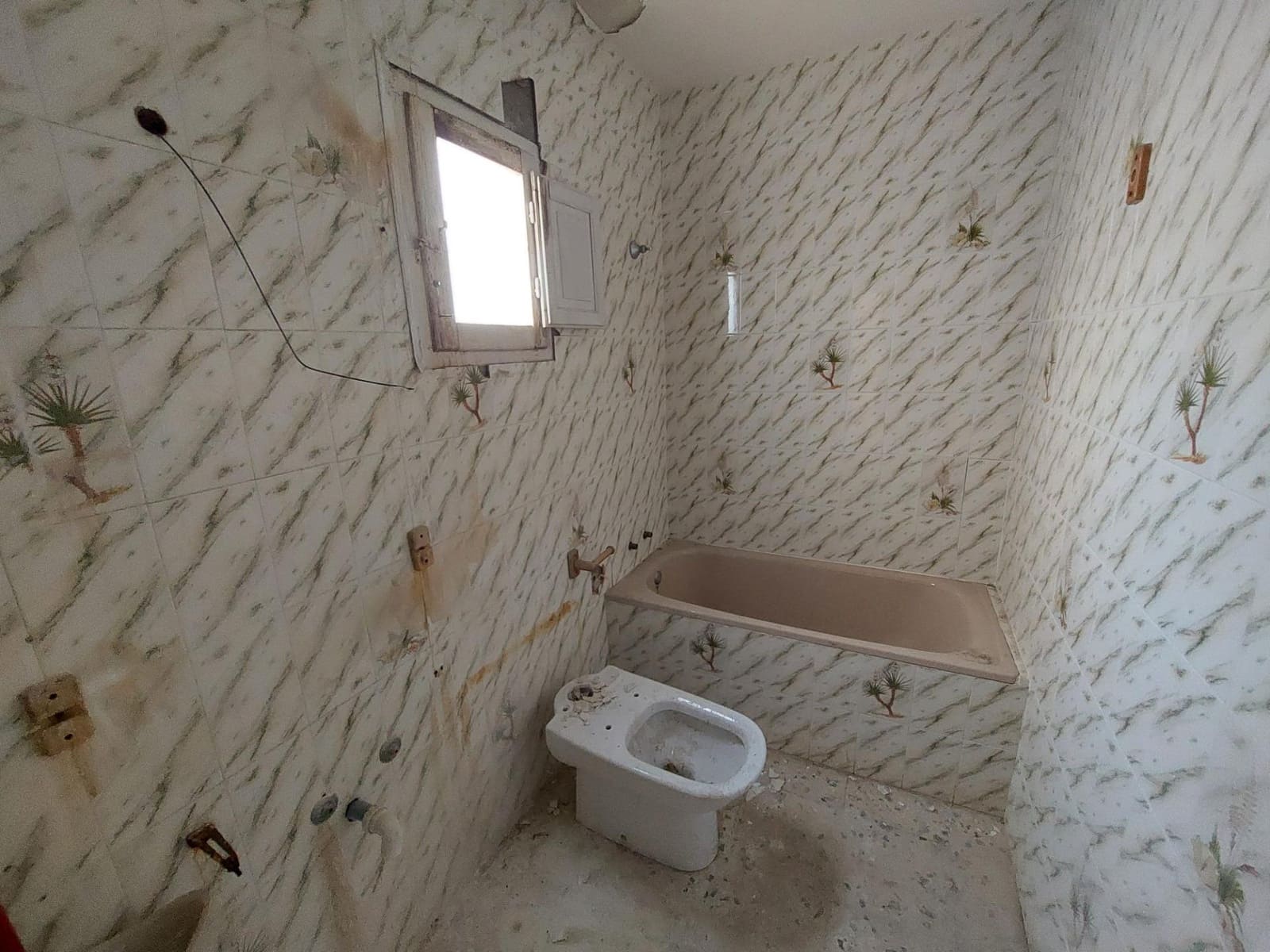 2 bedroom Villa for sale in La Torre de Claramunt with garage - € 99,000 (Ref: 9312874)