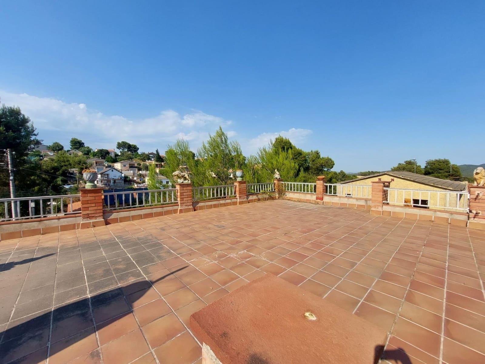 2 bedroom Villa for sale in La Torre de Claramunt with garage - € 99,000 (Ref: 9312874)