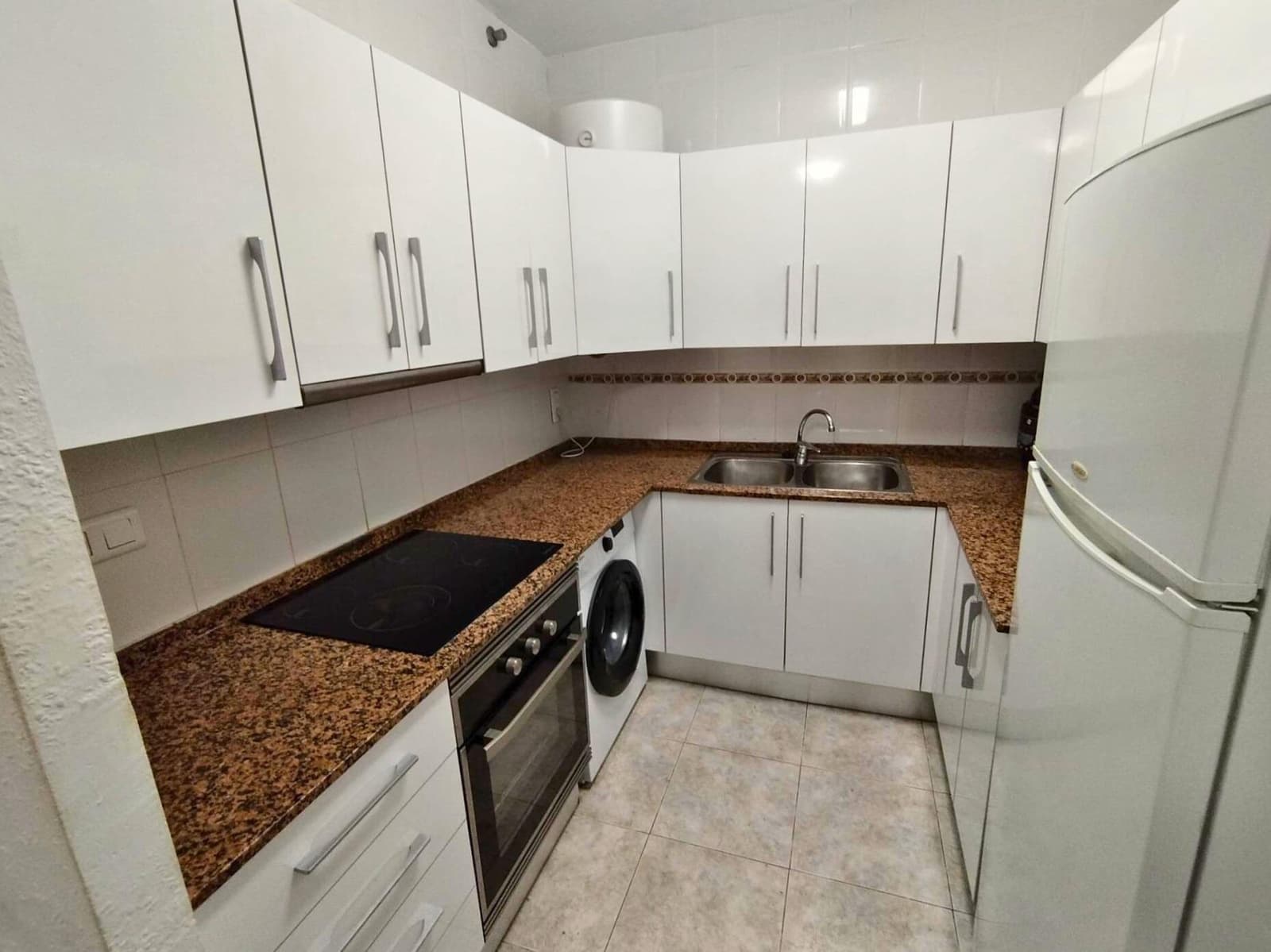 2 sypialnia Apartament na sprzedaż w Salou z basenem - 185 000 € (Ref: 9317852)