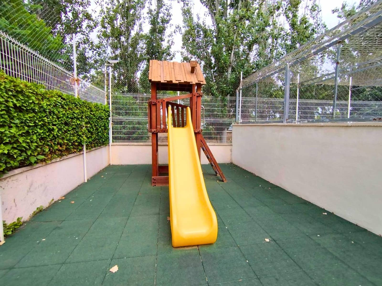 2 sypialnia Apartament na sprzedaż w Salou z basenem - 185 000 € (Ref: 9317852)