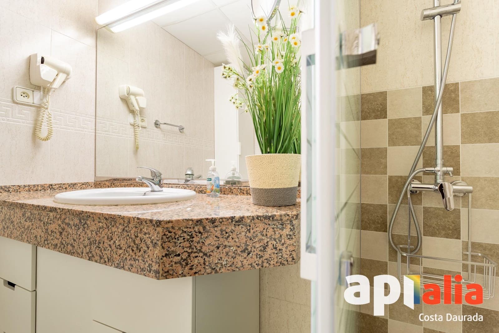 1 sypialnia Mieszkanie na sprzedaż w Salou z basenem garażem - 180 000 € (Ref: 9334965)