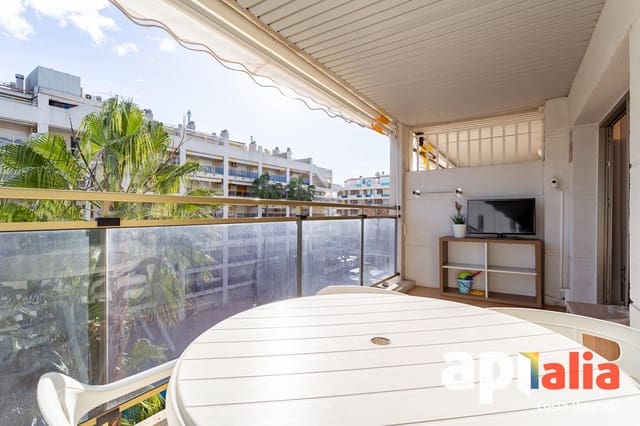 1 bedroom Flat for sale in Salou with pool garage - € 180,000 (Ref: 9334965)