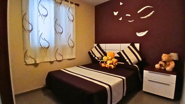 3 makuuhuone Rivitalo myytävänä paikassa Mont-roig del Camp mukana uima-altaan - 425 000 € (Ref: 9341187)