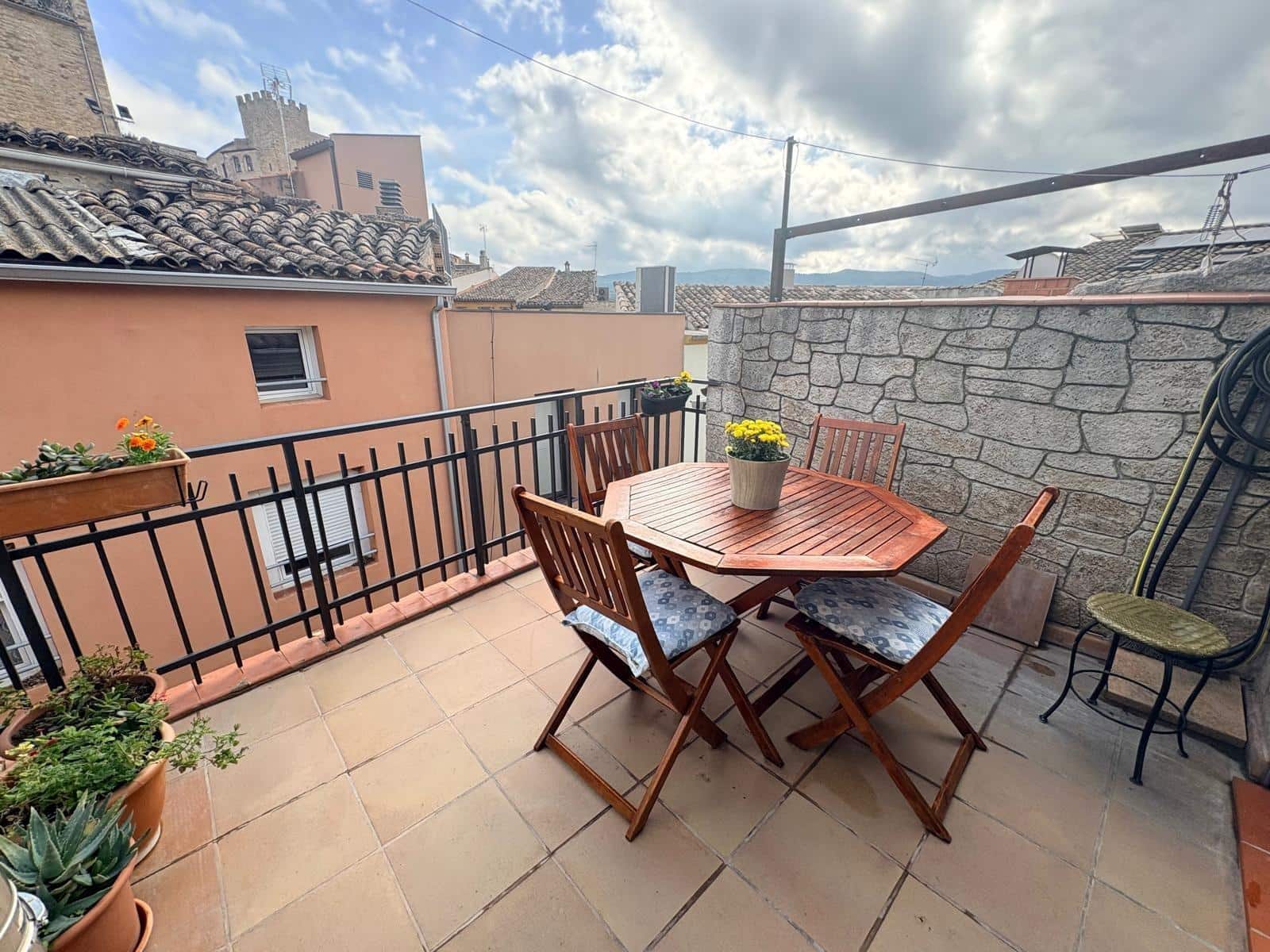 2 slaapkamer Huis te koop in Sant Marti de Tous - € 190.000 (Ref: 9374039)