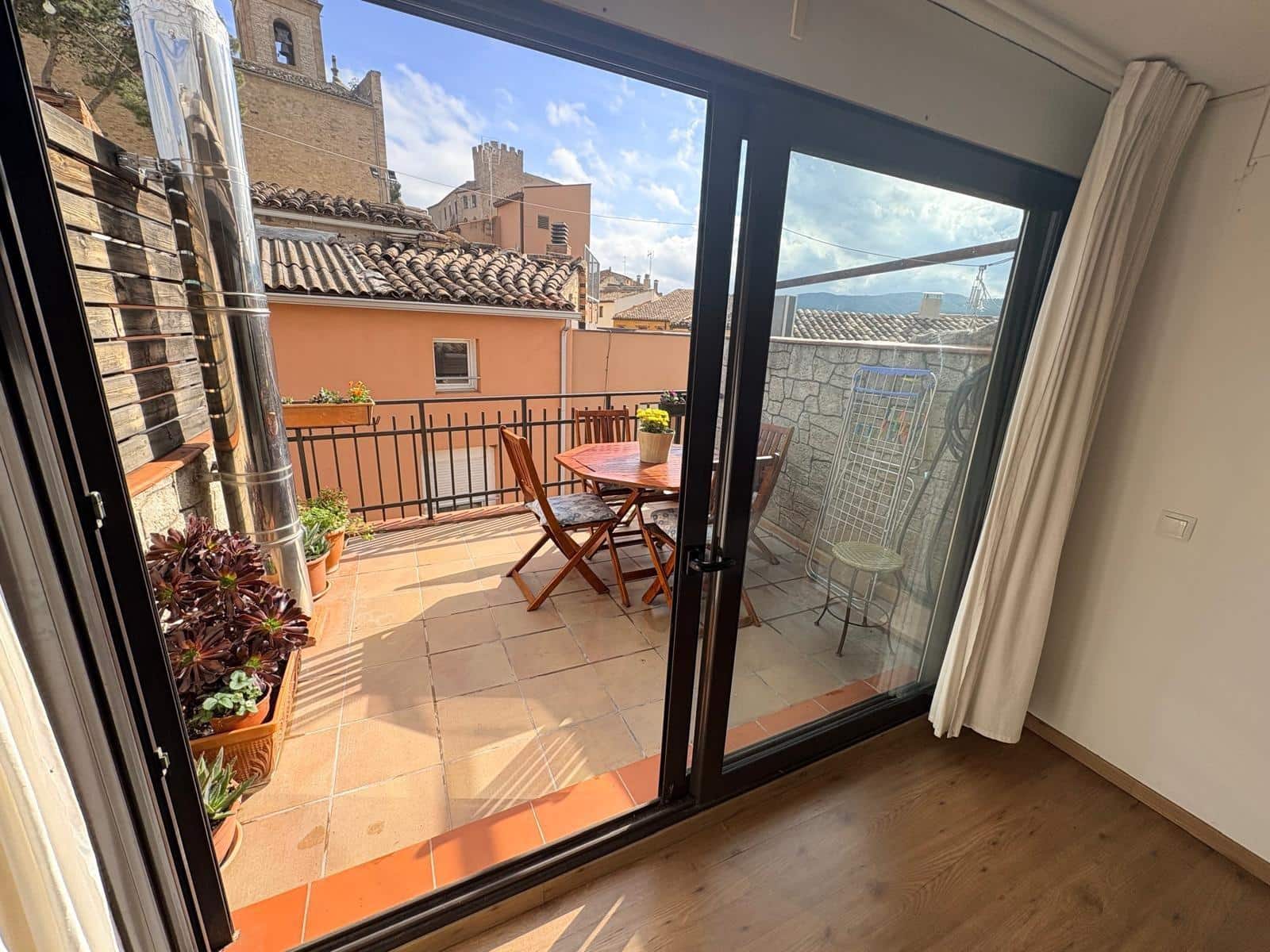 2 slaapkamer Huis te koop in Sant Marti de Tous - € 190.000 (Ref: 9374039)