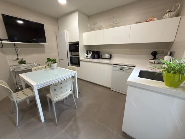 5 soverom Hus til salgs i Igualada med garasje - € 450 000 (Ref: 9406867)