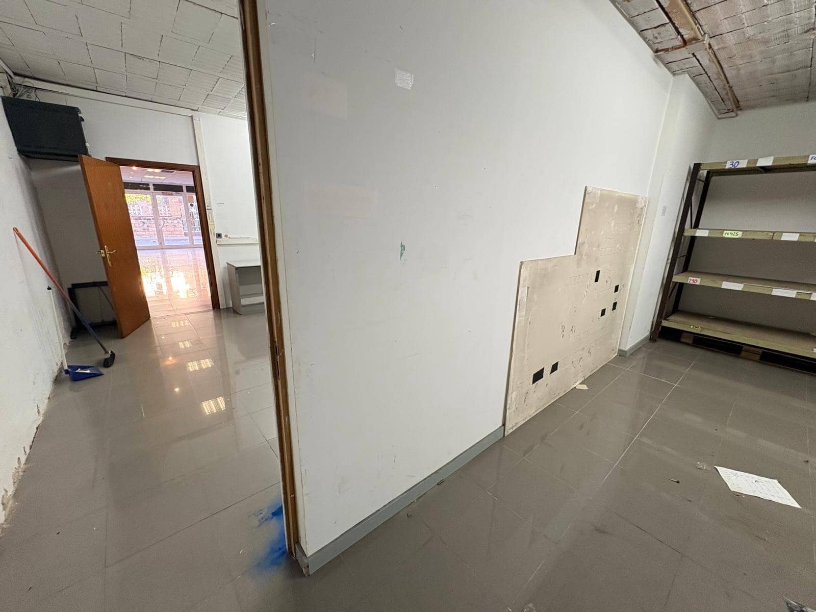 Erhverv til salg i Igualada - € 120.000 (Ref: 9440137)